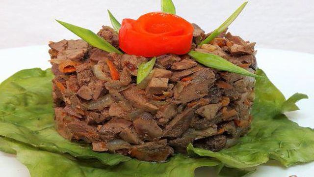 Тёплый салат из куриной печени