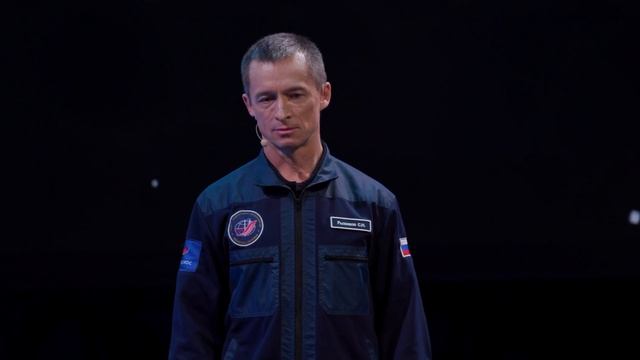 В космос — вместе. Летчик-космонавт Сергей Рыжиков