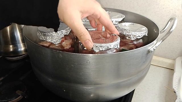 Домашняя тушёнка из говядины. Очень вкусно и нежно пол