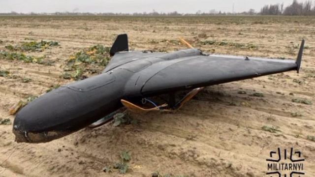 Заявлено как украинский "Шахед". Дальность 800 км. Боевая часть — 16 кг.