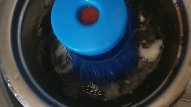 Soda ile yanmis qazanlari temizlemek /  очистка подгоревшей сковородки