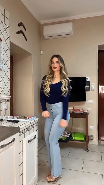 92QR52VaoWs - These Fit Jeans look beautiful on this girl #shorts