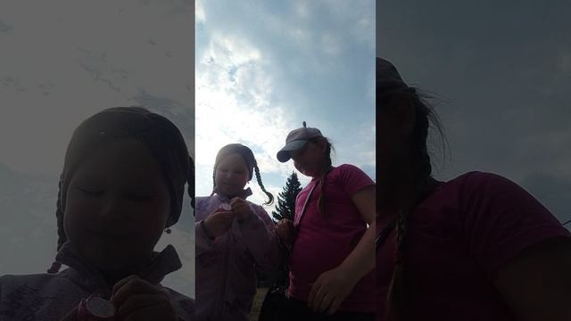 1000001875.mp4