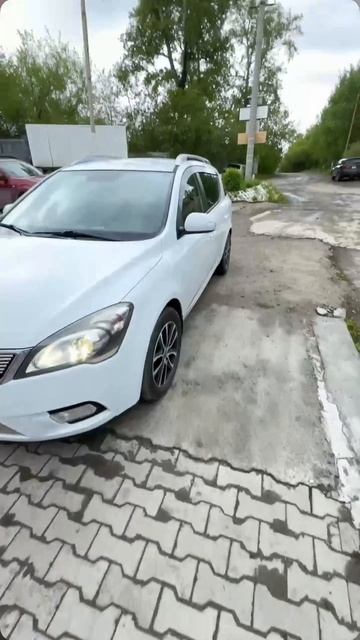 Плоские тюнинг дефлекторы для Kia Ceed 1 универсал / 2Д ветровики на Киа Сиид
