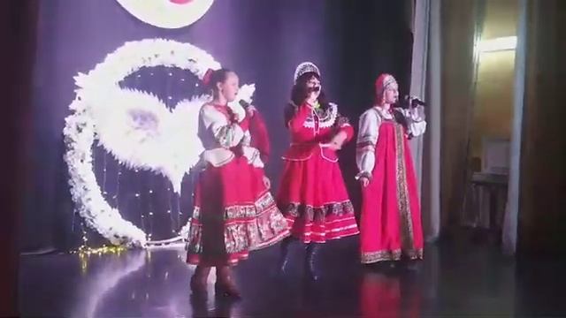 "Матушка Земля" Беляевы Мария и Ангелина подпевают Еле