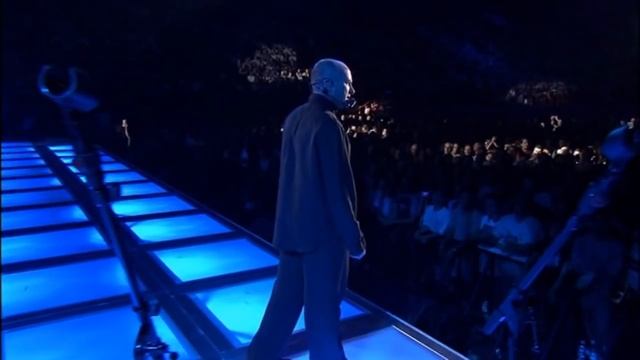 Phil Collins - In The Air Tonight (LIVE)