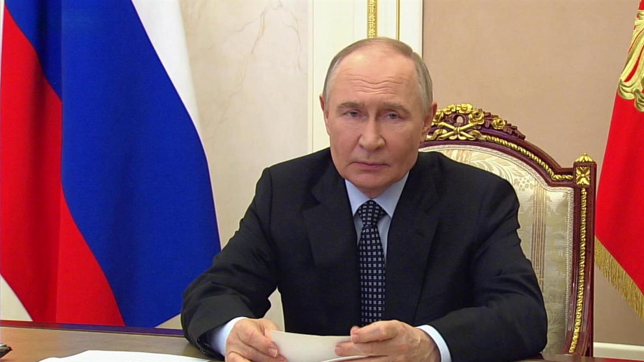 Владимир Путин проводит заседание Комиссии по вопросам военно-технического сотрудничества