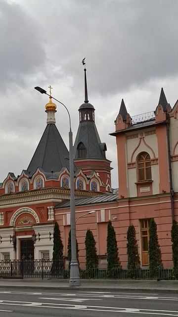 Монастырь в Центре Москвы❤️🔥