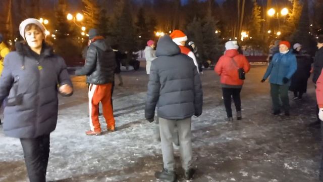 Харьков,9 января,танцы в парке,Хиты
