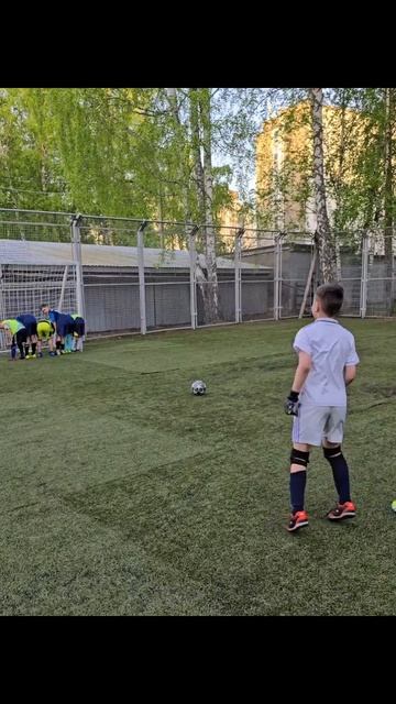 Не хочешь получить мячом по 🍑  играй и побеждай 💪