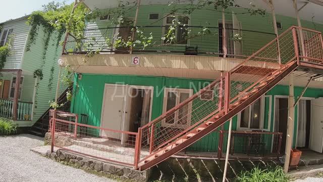 Домик №6  ( одноместные  и 2х местные номера)  База отдыха "Кубанец"
