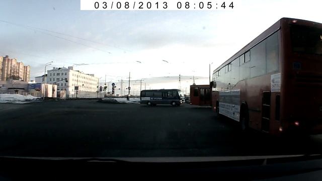 Казань. Красный автобус