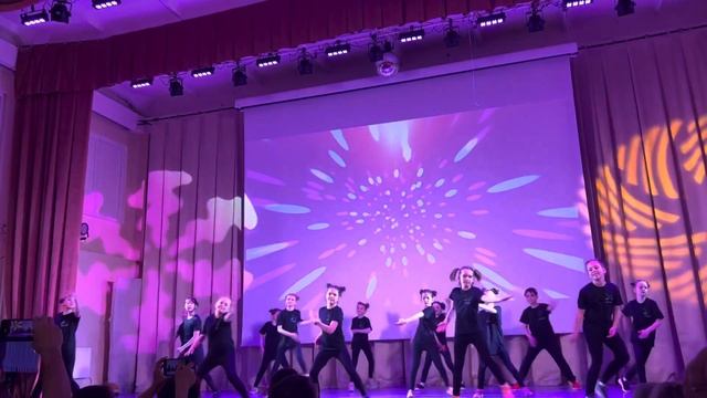 Танец Разные люди