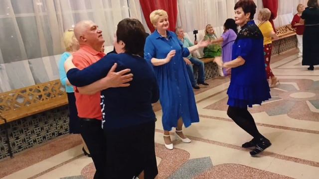 Женщины все королевы . 👸 06.04