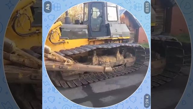 Сегодня в три часа ночи спецтехника компании «Унистрой» отправилась по дорогам острова Бревенник ...