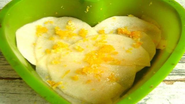 Яблочный десерт Янтарные лепестки