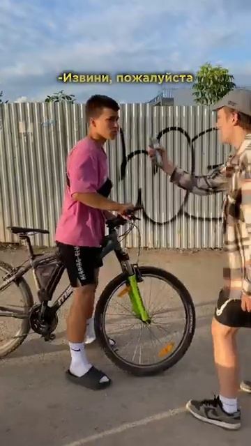 ДО КОНЦА🤦🏼♂️😂 столб наказал💥😂 #shorts #telegram #memes #funny