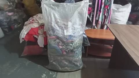 Лот 2858 Рубашки cotton  Германия короткий рукав 25,7 кг 1420₽_кг