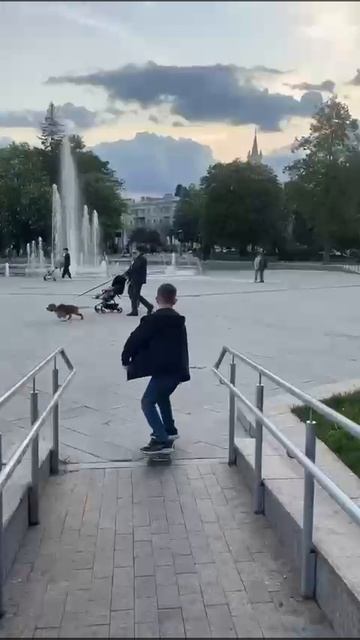 первые  шаги на скейте