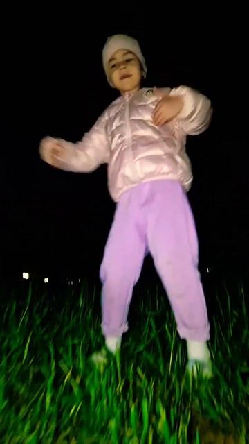в какое время посмотрели видео?🙃 не забывай ставить лайк и подписаться на канал #МИССАЛИСАКИДС ❤️