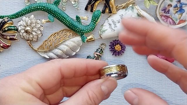 490.Винтажная бижутерия с эмалями.Коро,JJ,Кэроли,KJL,Нолан