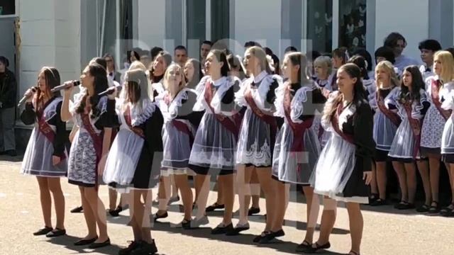 Последний звонок в гимназии N 7