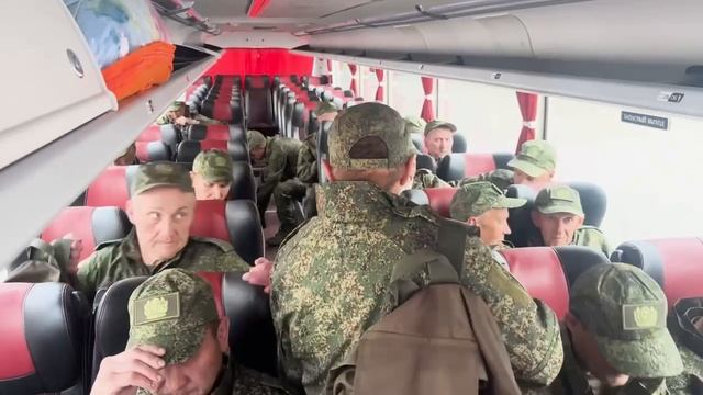 ‼️🇷🇺⚡Кадры с российскими бойцами, вернувшимися из украинского плена