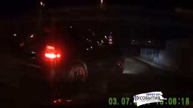 В Казани водителя атакуют мужчины на Porsche Cayenne