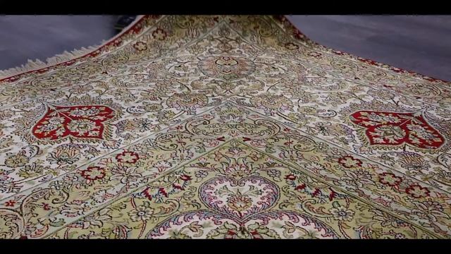 Ковер WC 2014 RED из коллекции KASHMIR SILK 24X24XL 2.6 на сайте kover.ru