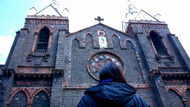 15751923-uhd_3840_2160_24fps