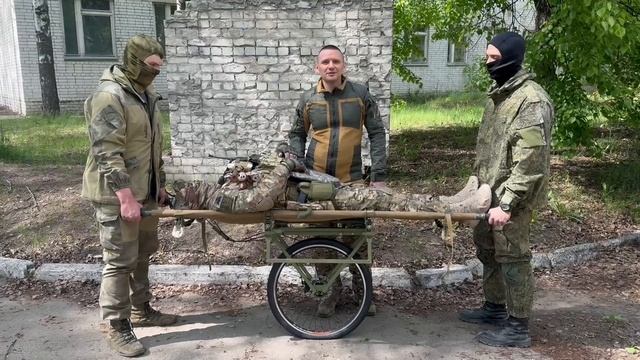 Эвакуационная тележка "Анютка" от волонтерского движения "Врачи, Вы не одни"