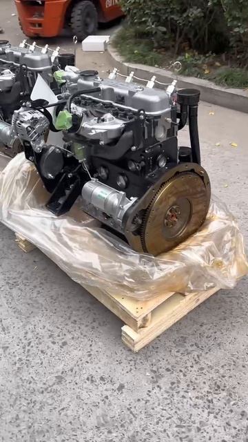 Дизельный двигатель Isuzu C240 в сборе