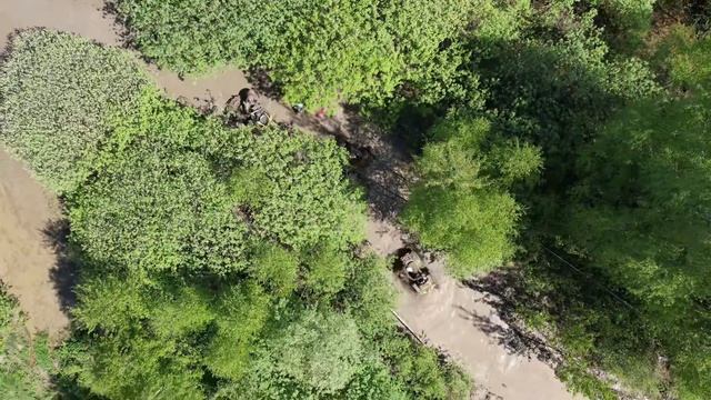 Грязевые гонки на квадроциклах