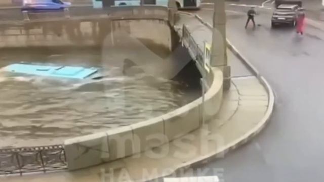 ЧП с участием автобуса волгабас в Санкт-Петербурге 10.05