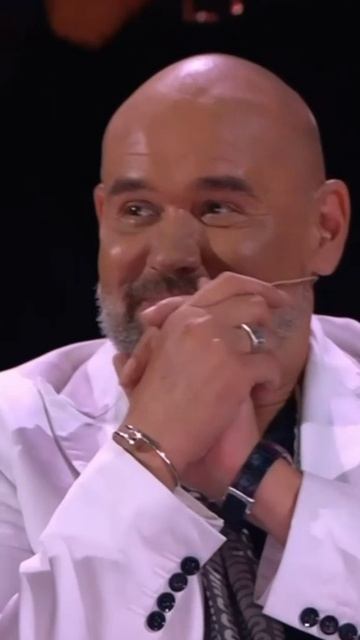 Точь-в-точь Хабиб? А если присмотреться...👀

Сергей Войтенко