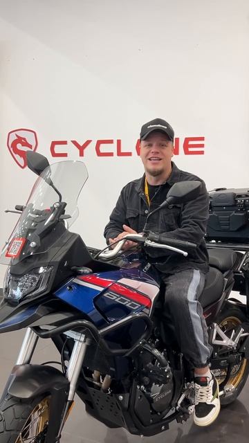 Мы на открытии мотосалона в Санкт-Петербурге! 🥳