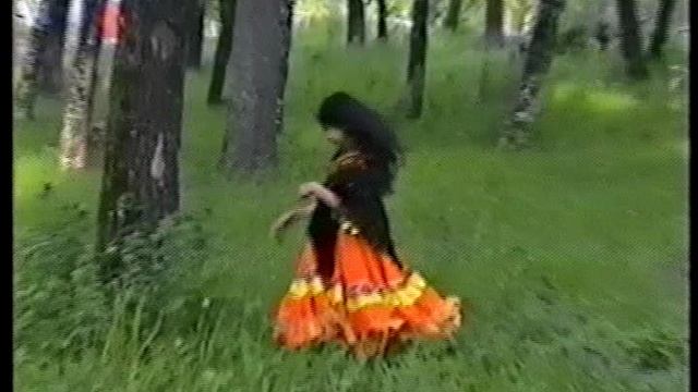 ЦЫГАНКА  РОЗА ЗАКИРОВА !  ДЕВОЧКА ЛЮБИТ СВОЮ РОДИНУ !  И ИСКУССТВО ТАНЦА !