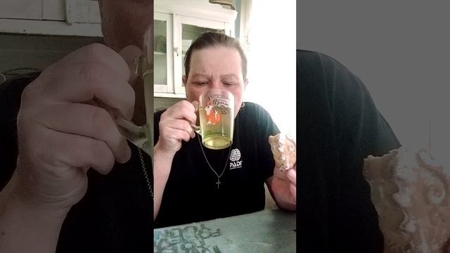 пью чай с пряником