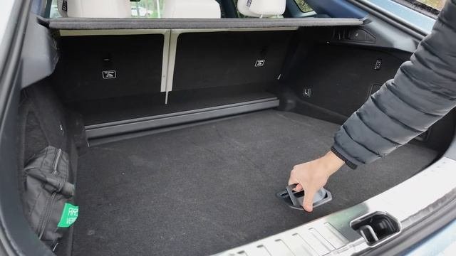 Zeekr 001: Китайский универсал, который бросает вызов прем