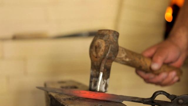Шахбоз: Этот нож режет железо как тесто  72 soat │72 часа