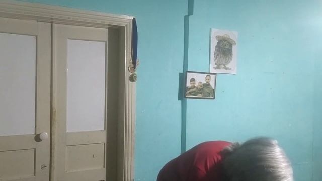 Жим штанги стоя, пытаемся пожать 70 кг