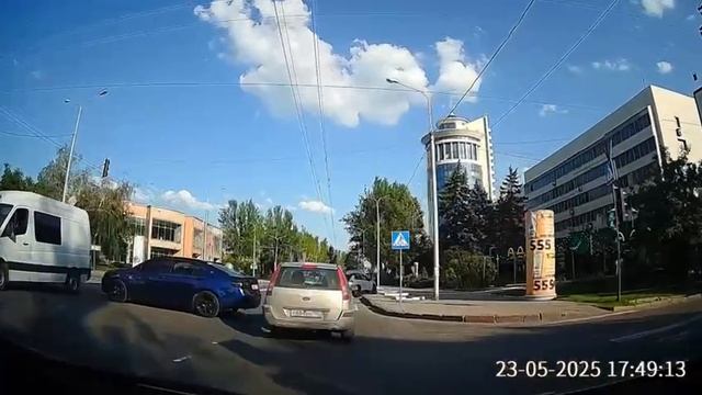 Непонятные движения на Артема 😡