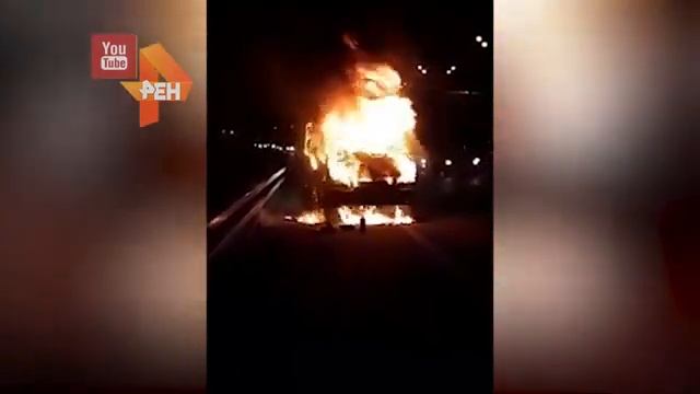 Сгорела газель на 84-м километре МКАД в Москве.