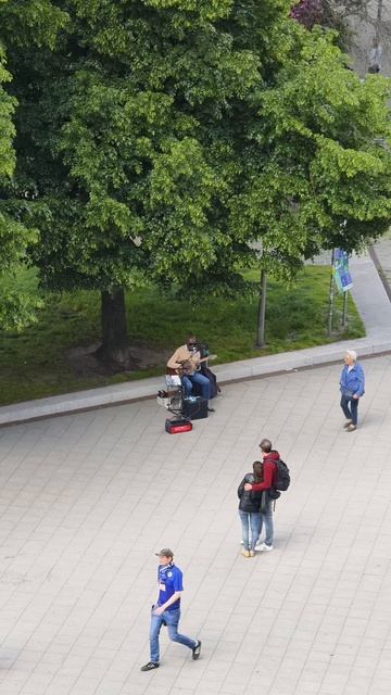Vibe am Alexanderplatz #alex #vibe #musik #somebodyswatchingme