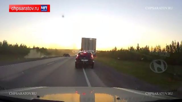 ЧП-САРАТОВ. ВИДЕОРЕГИСТРАТОР ЗАПЕЧАТЛЕЛ ТРАГИЧЕСКОЕ ?