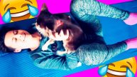 Забавная йога с пушистиками 🧘♀️🐕 Кто круче — Миша или Софи?