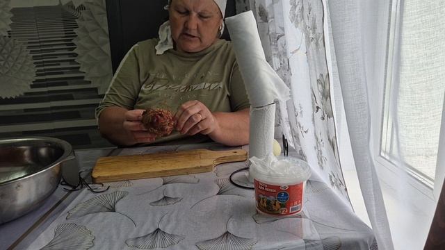 Прикоптила мясо/с большим огородом распурхались/сепарирую