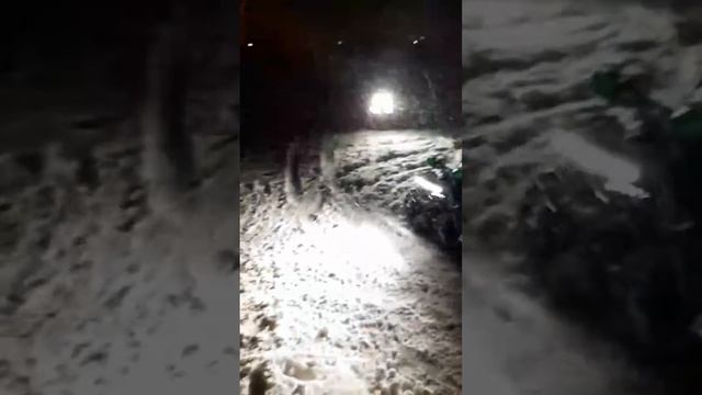 Прокатился на квадроцикле по сугробам зимой!