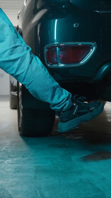 Бесконтактное открытие багажника на Nissan Patrol