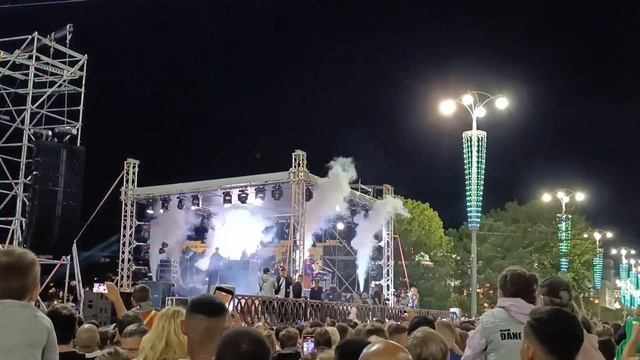 #93. Грандиозный день города. 500 тысяч поют и пляшут. Ава?